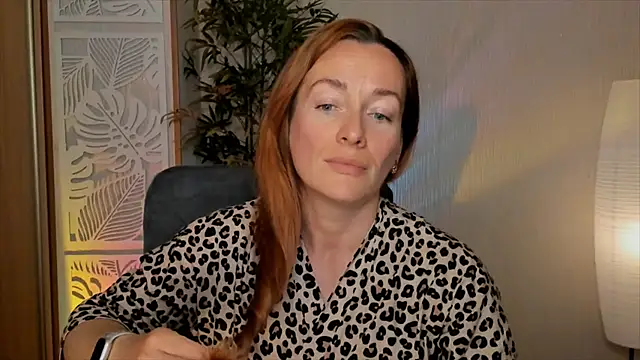 Chatroom XXX en direct de RebeccaMartinez