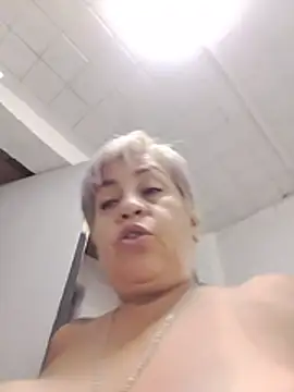 Živý XXX chat DirtyBIianca