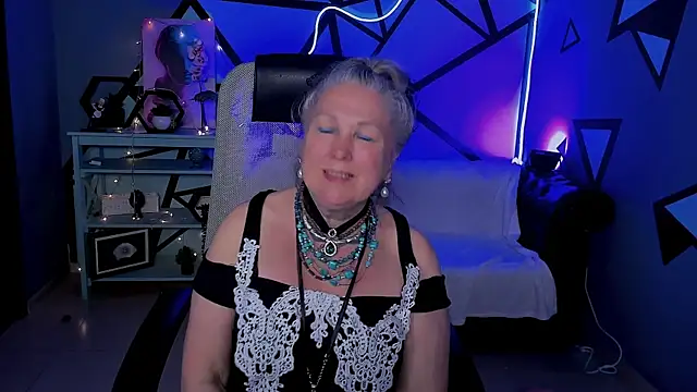 LilaMaharani Chat XXX in diretta