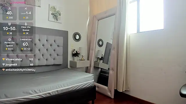 Chat +18 de Arya_Grey ao vivo