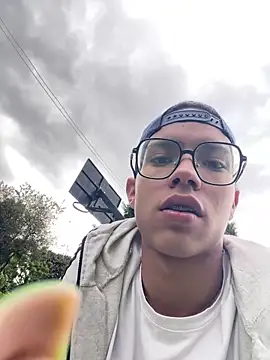 Sembang XXX Secara Langsung Andres_boy252