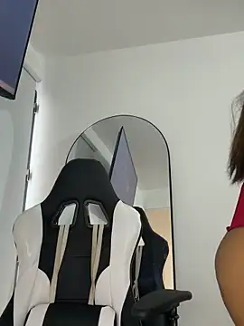 Valerie-S Live XXX-Chat