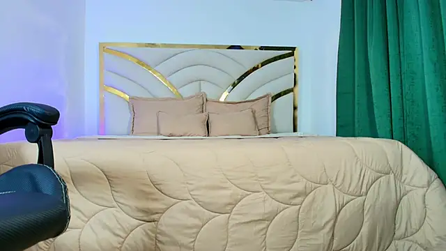 Milo_Storm 现场XXX聊天
