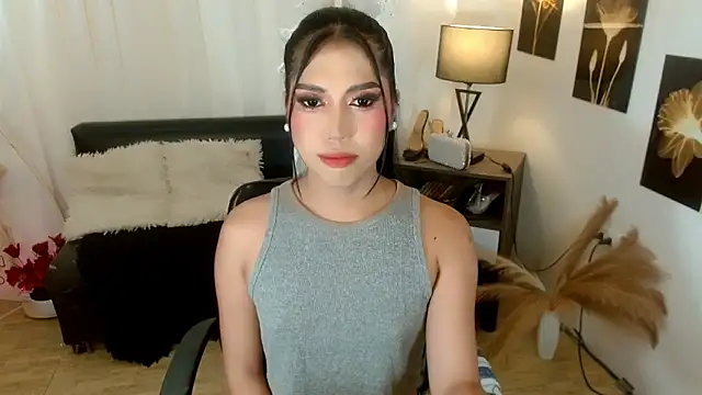 FuckingDolls69's Live XXX Chat