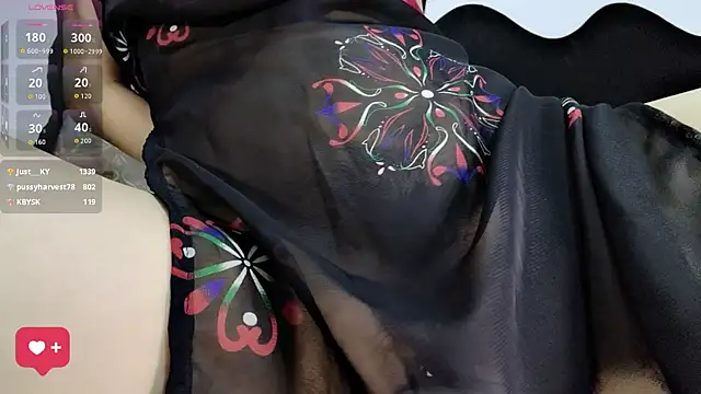 Queenbb88 即時 XXX 聊天