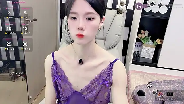 Yueyue-MM 现场XXX聊天