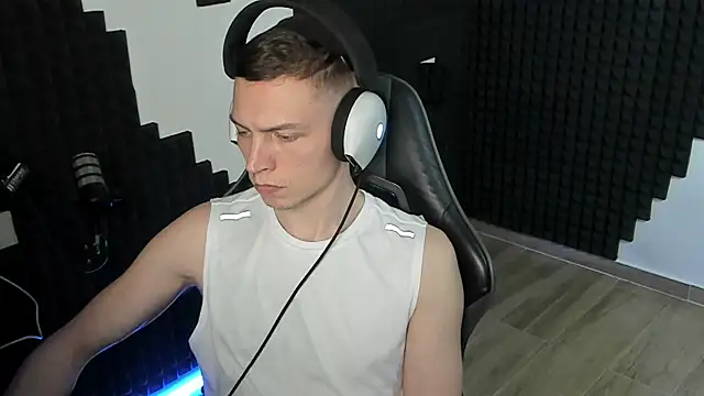 Show de More_than_friend na webcam