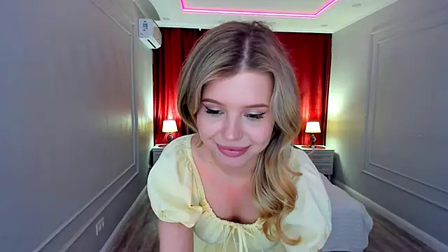 FollowLovee live XXX chat