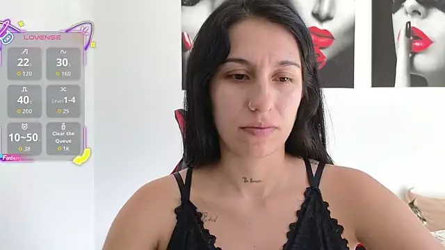 Chat +18 de tammyandrade_ ao vivo
