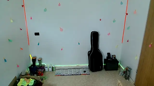 hei_69 Chat XXX in diretta