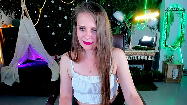 EmiliaBedy Chat XXX live