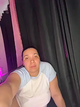 ValenLux's Live XXX Chat