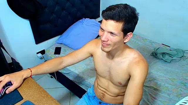 Chat XXX ao vivo de kevinkewman