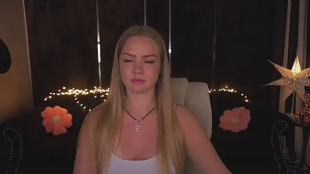 CelesteNoir Adlı Modelin Canlı XXX Sohbeti