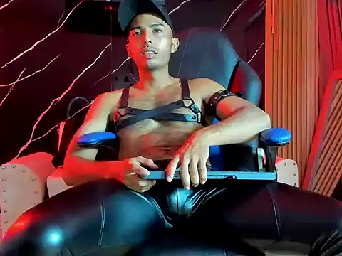 TitoBell – live sex-cam-show