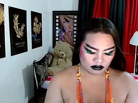 TSbrianaHugeCock Obrolan Langsung XXX