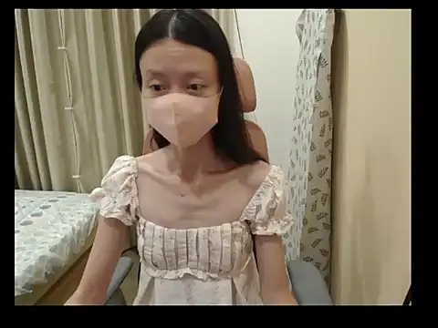 Lil-Cherries live XXX chat