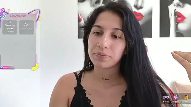 Chat +18 de tammyandrade_ ao vivo