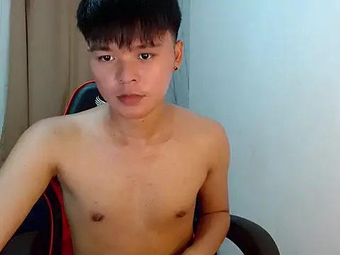 yourhotasiandoms' Webcam Show