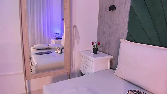 Chat +18 de Andy_vergara1 ao vivo