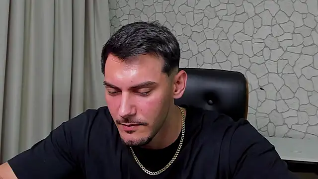 ClintMasters Chat XXX in diretta