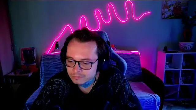 MeLanXolik webcam show