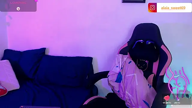 alaia_sweetxxx's Live XXX Chat