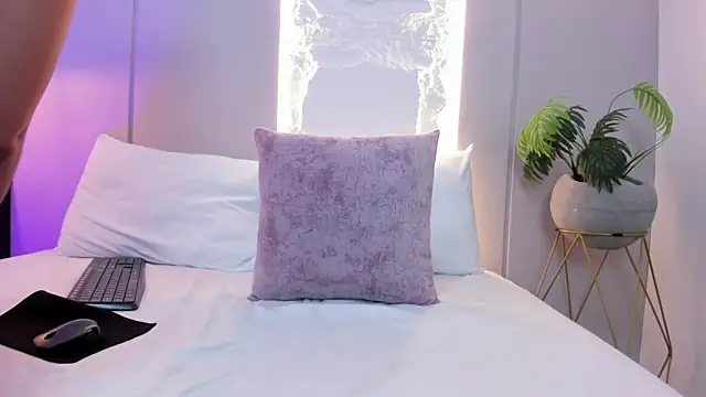XXX chat uživo modela kira_relish