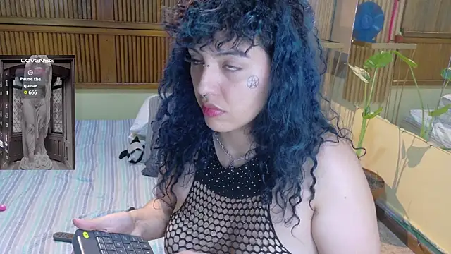 Eli666uwuのライブXXXチャット