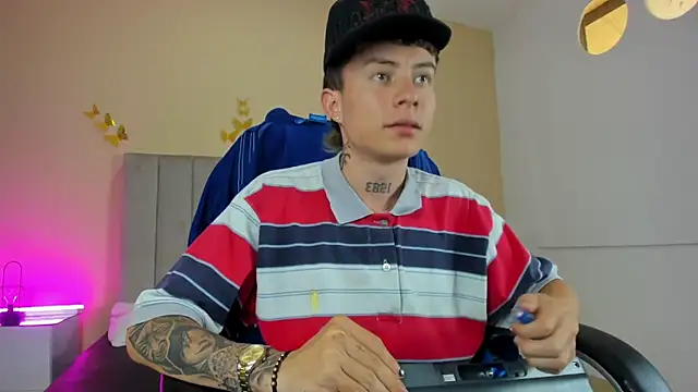 Czat XXX na żywo – Nascary_Fox