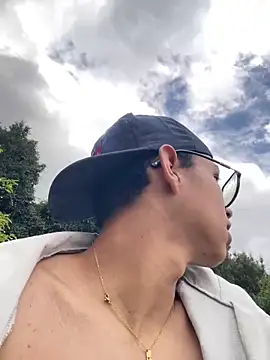 Andres_boy252のウェブカメラショー