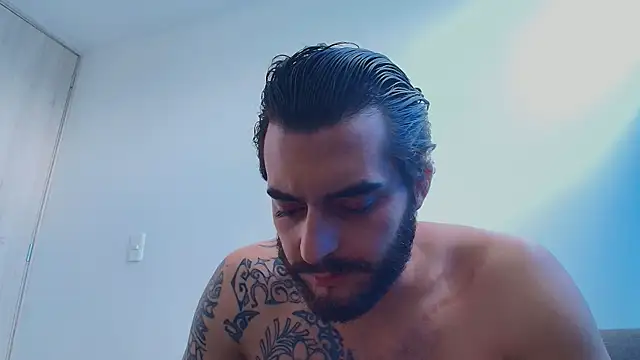thomas_gun Chat XXX in diretta
