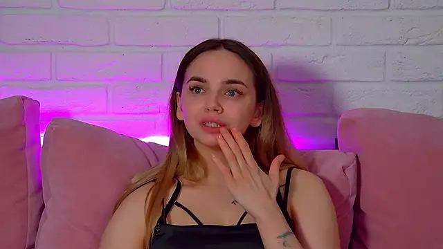 AnitaVenture's Webcam Show