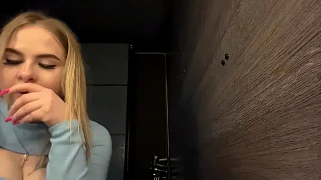 Chatroom en direct de MiaLiluna