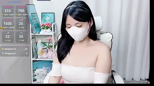 دردشة Clover_Nhi الجنسية المباشرة