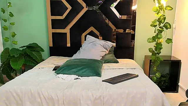 ELGRAN_JEFE Show in webcam