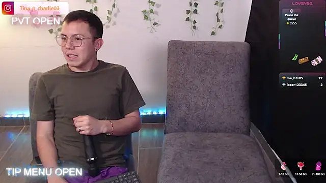 Tina_4_Charlie 在線直播表演