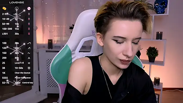 _Rein_ramm élő XXX-chatje