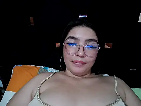 vegacristal88 Adlı Modelin Canlı XXX Sohbeti