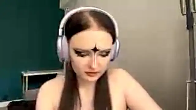 AmbientInvalid – webcam-show