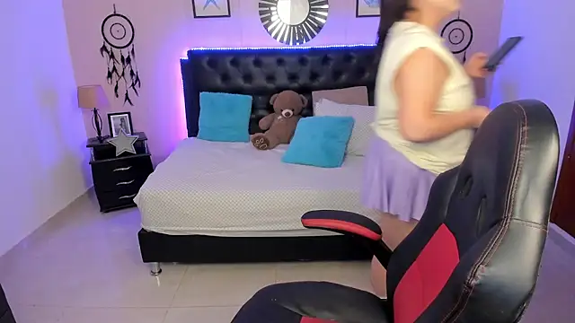 دردشة LolaVillalobos الجنسية المباشرة