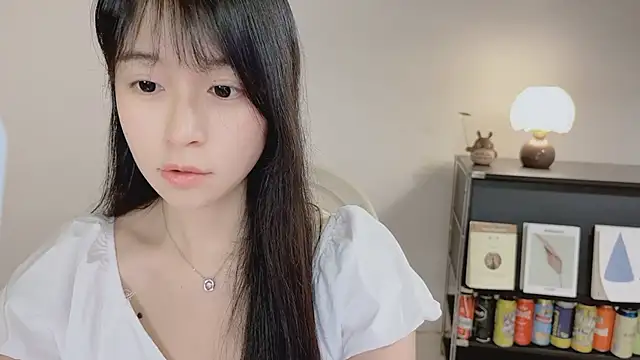 Onechestnut's Live XXX Chat