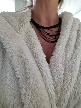 CelynaRoss élő XXX-chatje