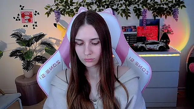 AliceCharmy – Naživo XXX chat