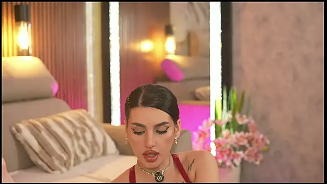 AmyBlair Adlı Modelin Canlı XXX Sohbeti