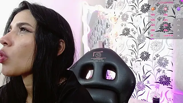 Gaby_tay1's Live XXX Chat