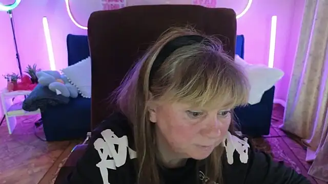Melania_Cook live XXX chat