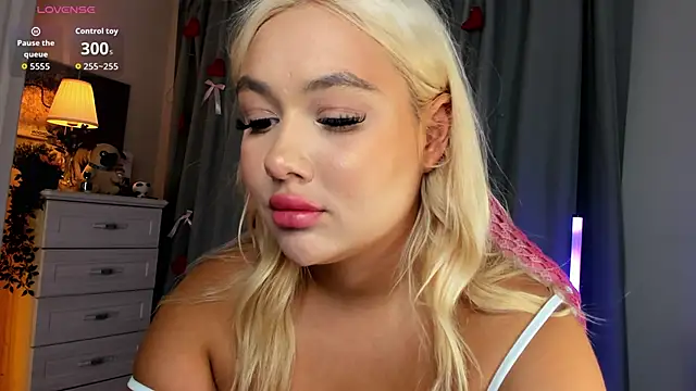 _Loneve__ লাইভ XXX চ্যাট