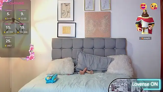 Czat XXX na żywo – _naomi_s