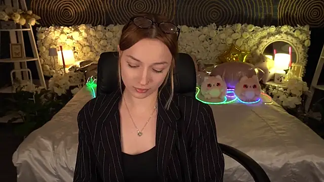 Chat XXX en directo de LizzaMoonn